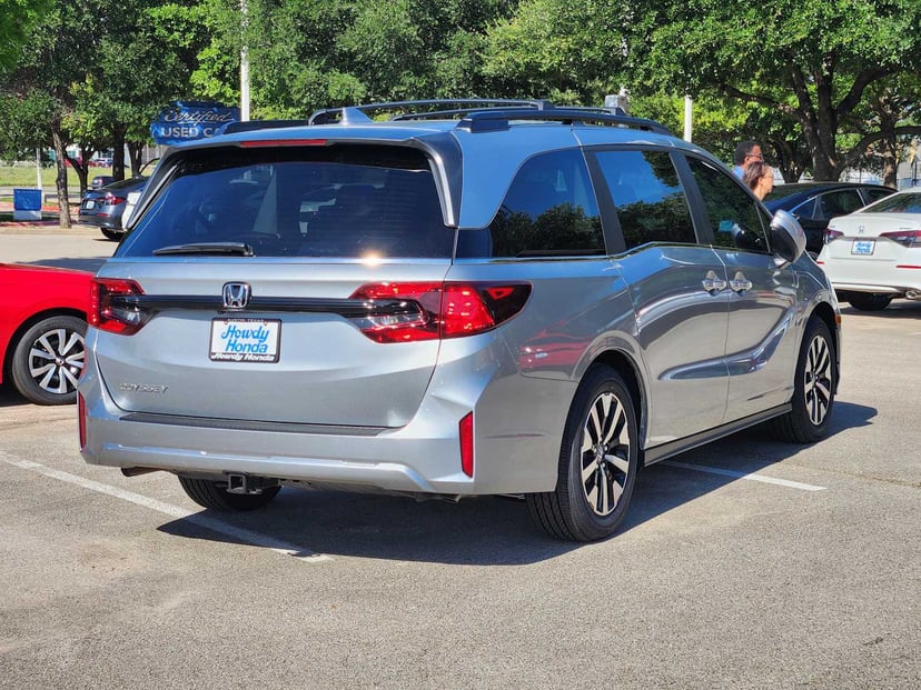 2026 Honda Odyssey - Image 3