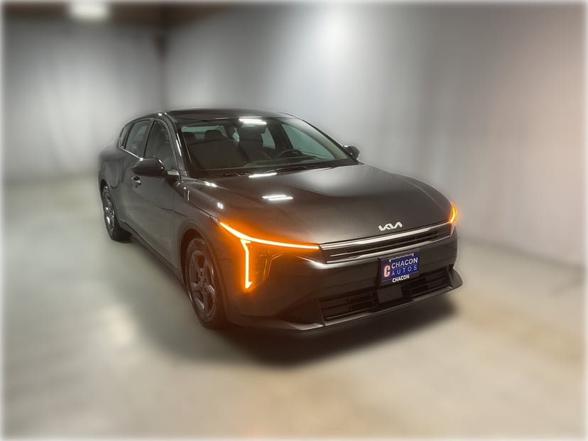 2025 Hyundai K4 - Image 1