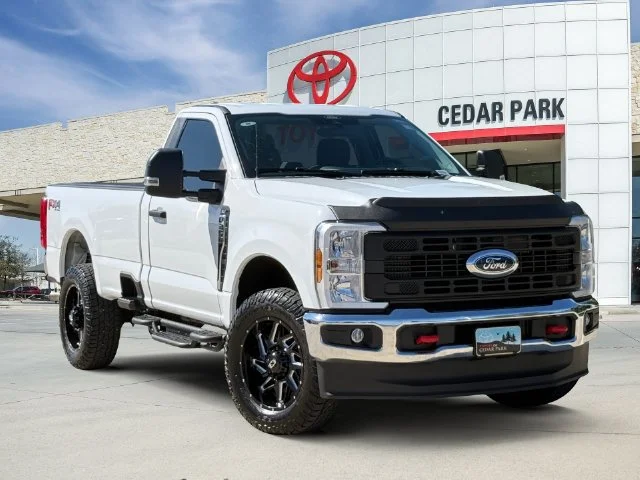 2025 Ford F-350 - Image 1