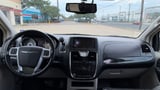 2014 Chrysler Town And Country - Preview 3