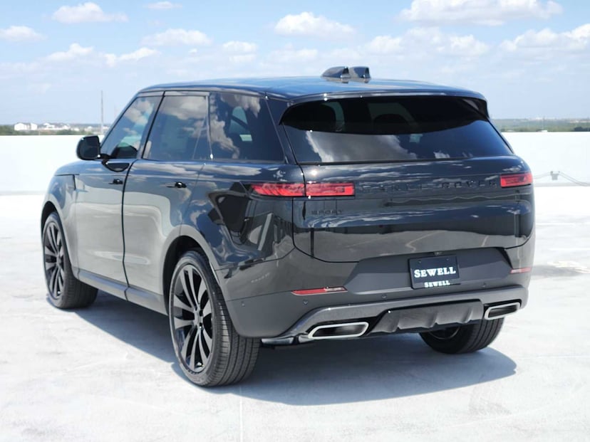 2026 Land Rover Range Rover Sport - Image 3
