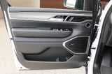 2026 Jeep Grand Wagoneer - Preview 11