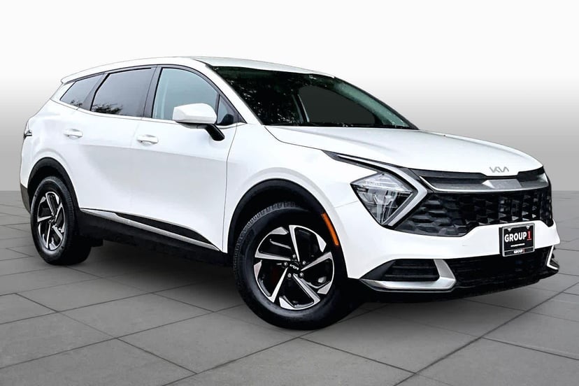 2023 Kia Sportage - Image 1