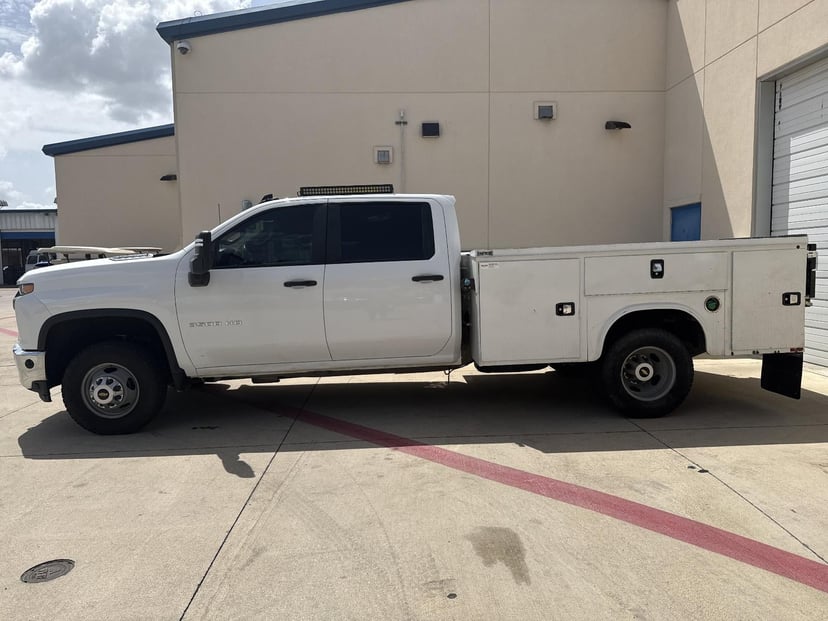 2023 Chevrolet Silverado HD - Image 2