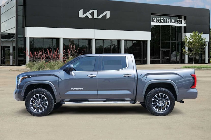 2022 Toyota Tundra - Image 2