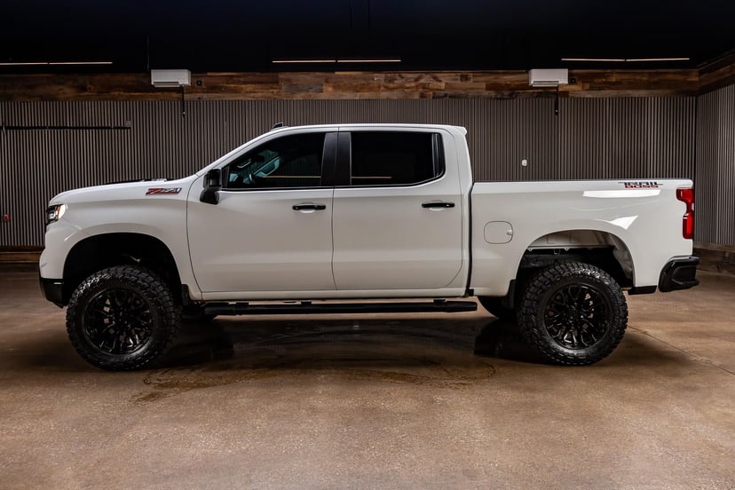 2024 Chevrolet Silverado 1500 - Image 2