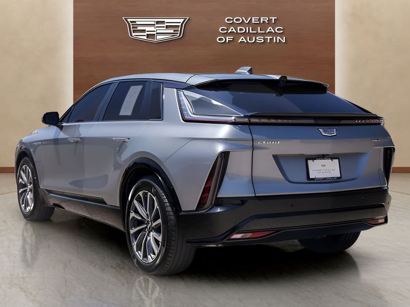 2024 Cadillac Lyriq - Image 2