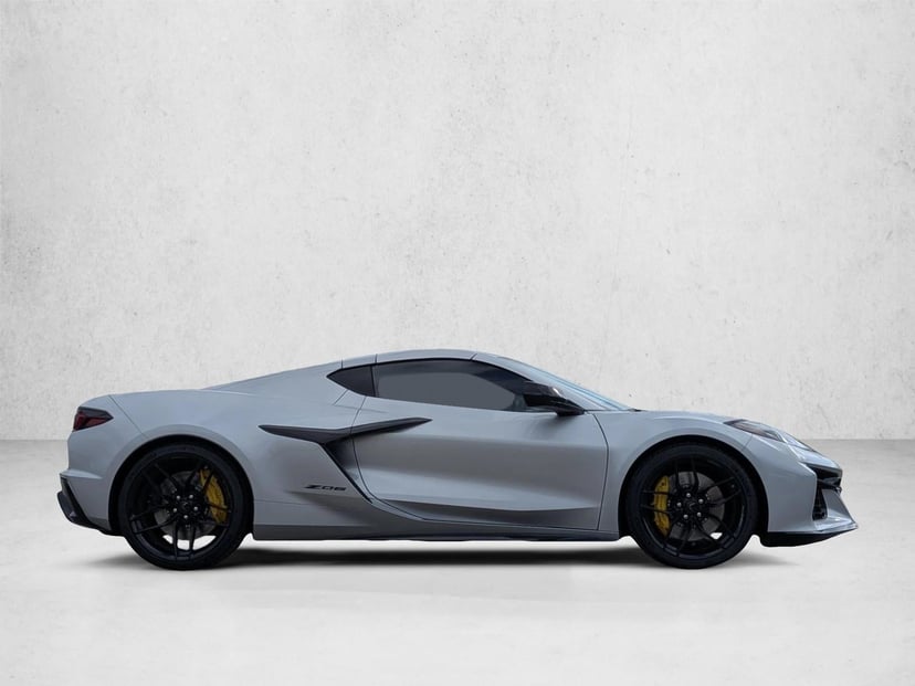 2026 Chevrolet Corvette - Image 2
