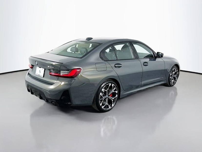 2026 BMW 3 Series - Image 3