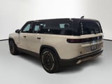 2025 Rivian R1S - Preview 5