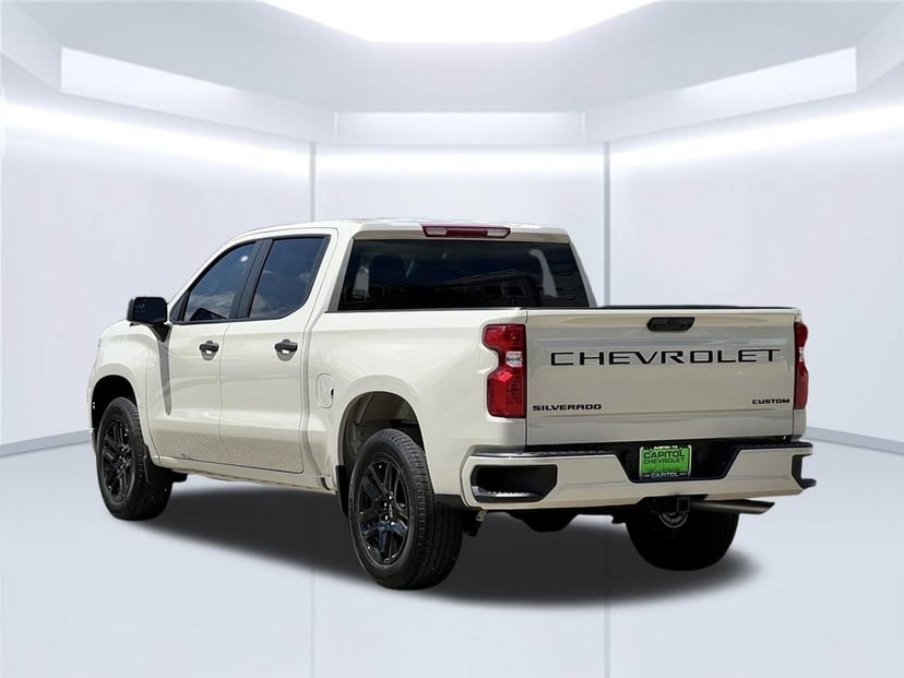 2026 Chevrolet Silverado 1500 - Image 2