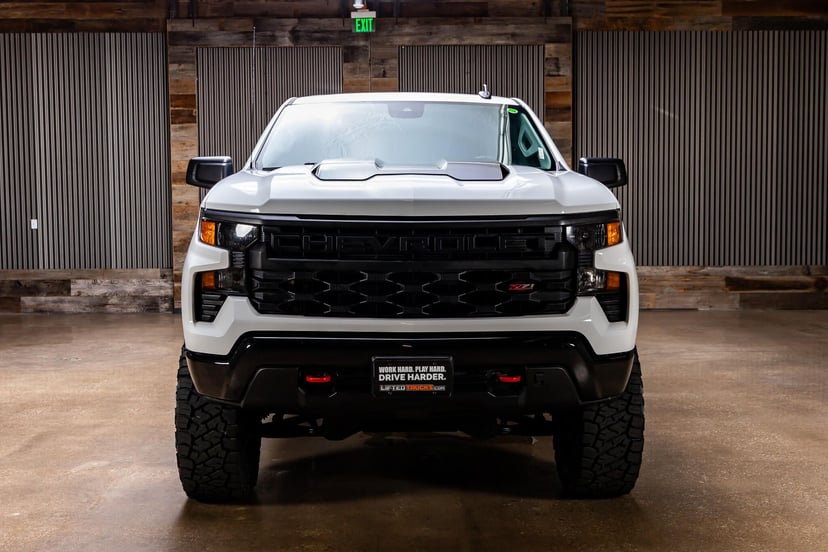 2025 Chevrolet Silverado 1500 - Image 3
