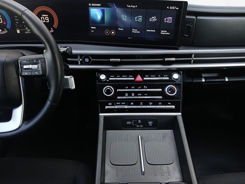 2025 Hyundai Santa Fe - Image 3