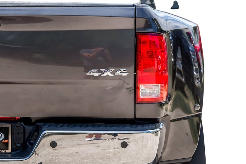 2015 Ram 3500 - Image 3