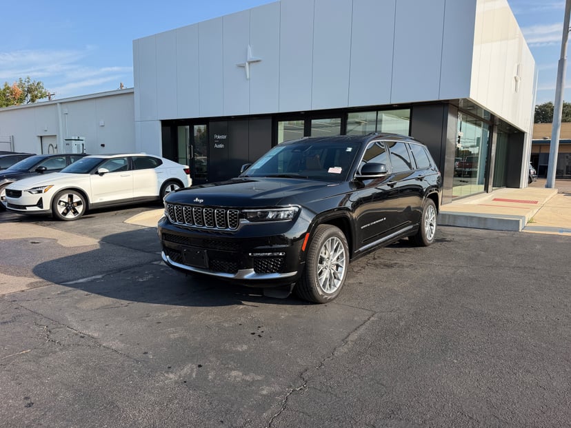 2025 Jeep Grand Cherokee L - Image 1
