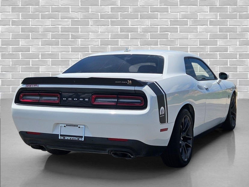 2021 Dodge Challenger - Image 3