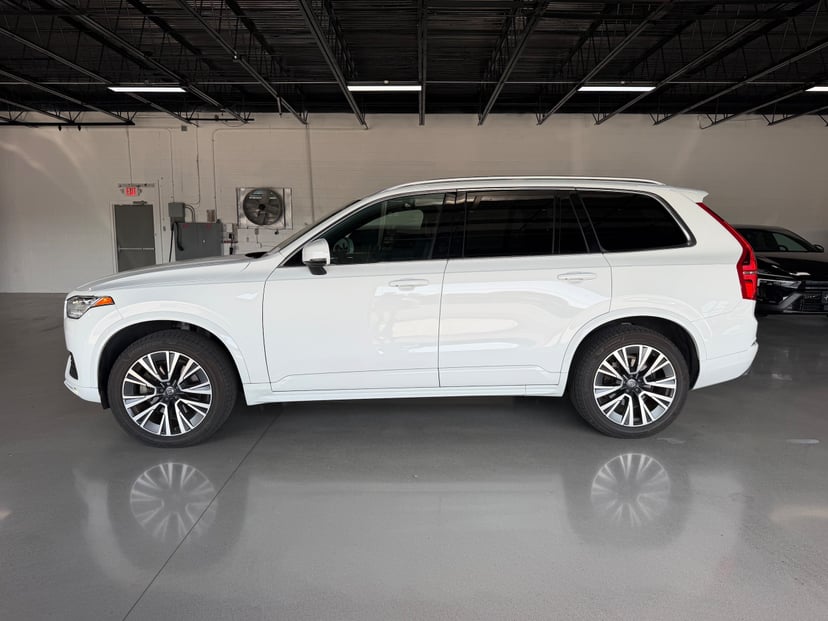 2020 Volvo XC90 - Image 2