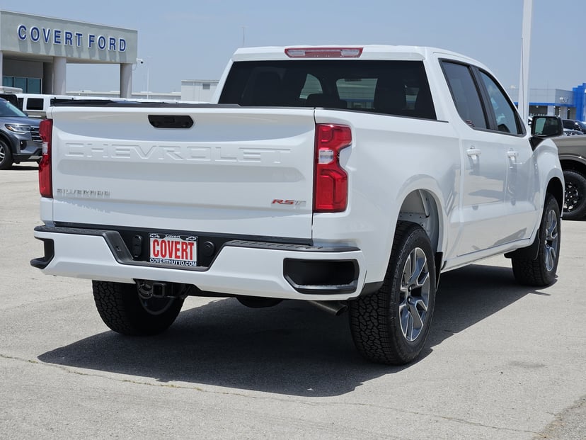 2026 Chevrolet Silverado - Image 2