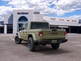 2026 Jeep Gladiator - Preview 3