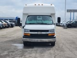 2016 Chevrolet Express Cutaway - Preview 2