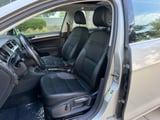2017 Volkswagen Golf SportWagen - Preview 12