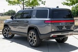 2023 Rivian R1S - Preview 12