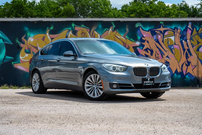 2016 BMW 5 Series - Image 1