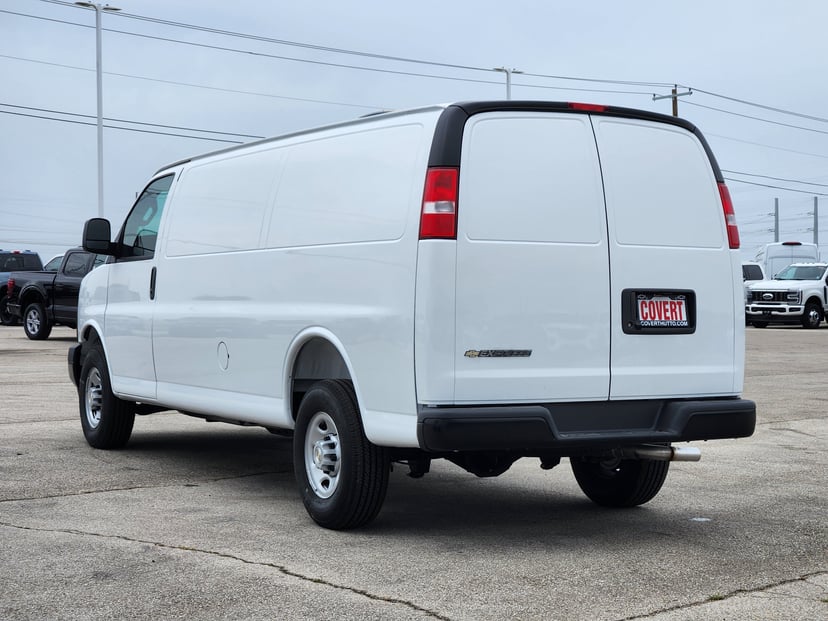 2026 Chevrolet Express Cargo - Image 2