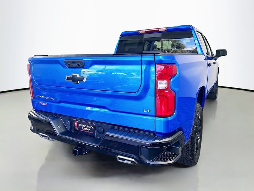 2025 Chevrolet Silverado - Image 2