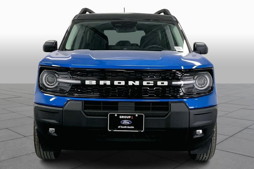 2026 Ford Bronco - Image 3