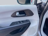 2017 Chrysler Pacifica - Preview 7