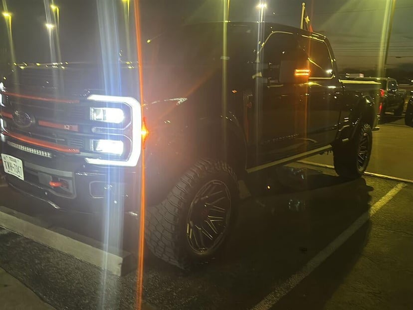 2023 Ford F-250 - Image 1