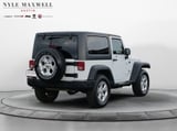2017 Jeep Wrangler - Preview 16