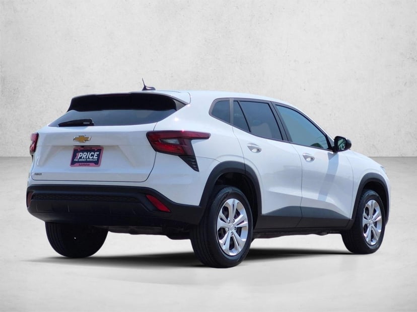 2024 Chevrolet Trax - Image 3