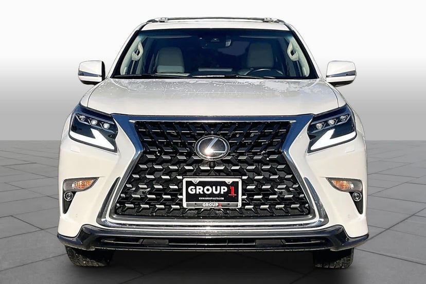 2022 Lexus GX - Image 3