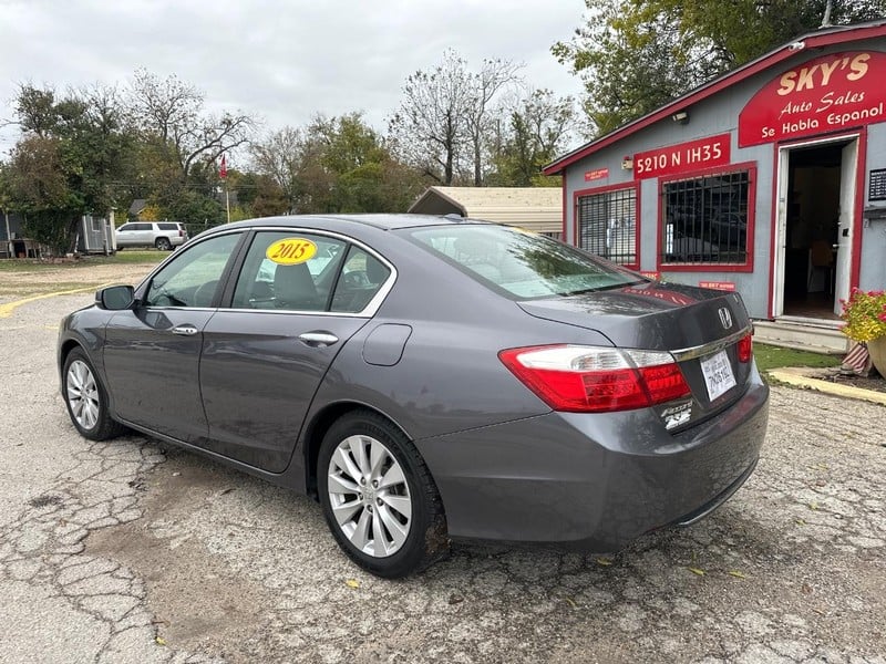 2015 Honda Accord Sedan - Image 2