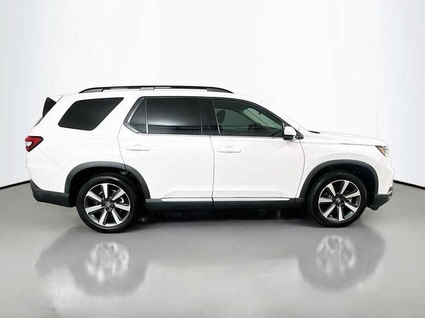 2025 Honda Pilot - Image 2