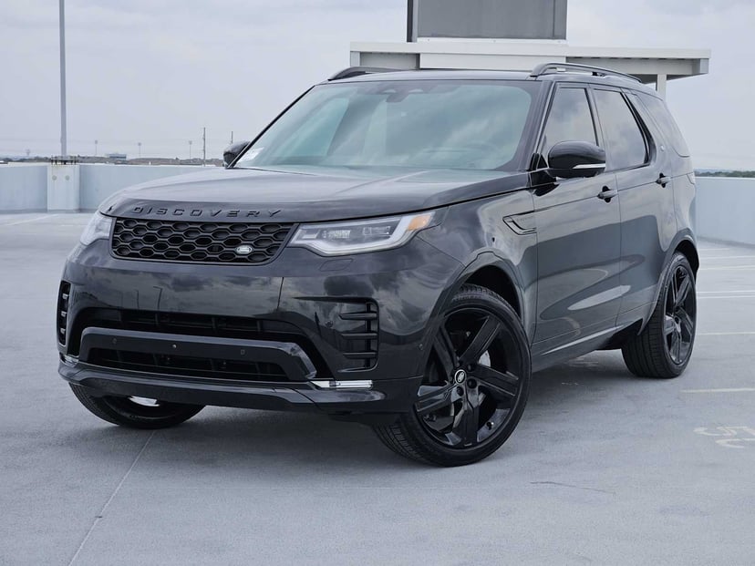 2026 Land Rover Discovery - Image 1