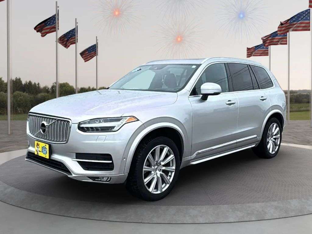 2017 Volvo XC90 - Image 3