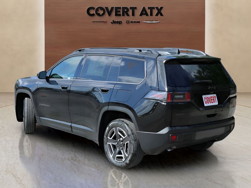 2026 Jeep Cherokee Laredo - Image 3