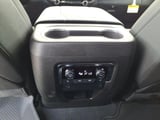 2026 Chevrolet Suburban - Preview 15