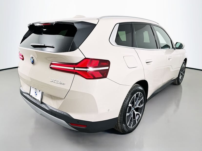 2026 BMW X3 - Image 3