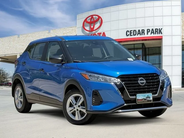 2025 Nissan Kicks Play - Image 1