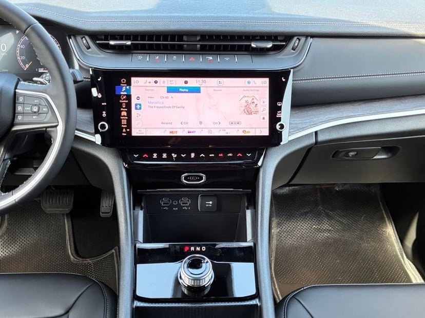 2026 Jeep Grand Cherokee L - Image 2