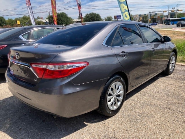 2017 Toyota Camry - Image 2