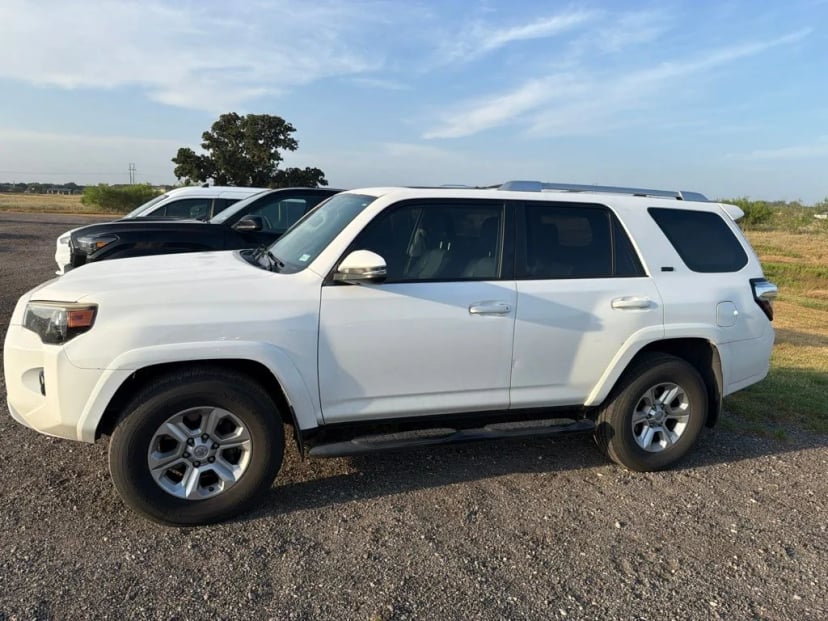 2016 Toyota 4runner - Image 2