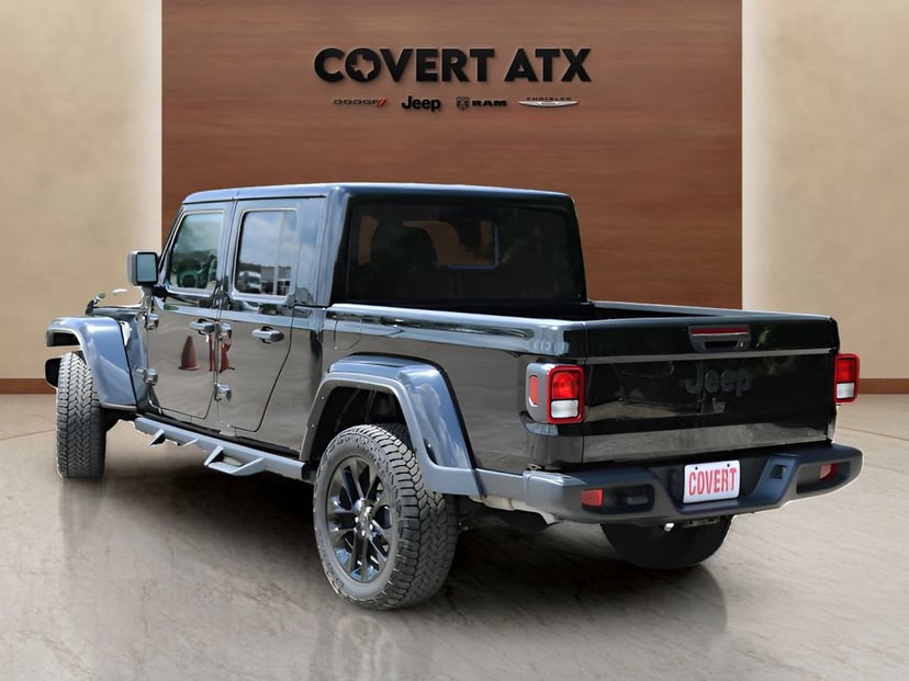 2024 Jeep Gladiator - Image 3
