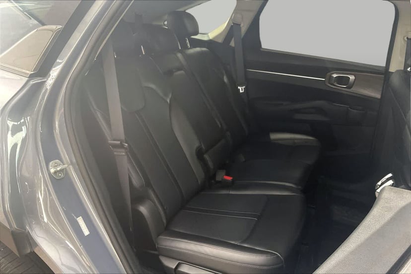 2022 Kia Sorento - Image 3