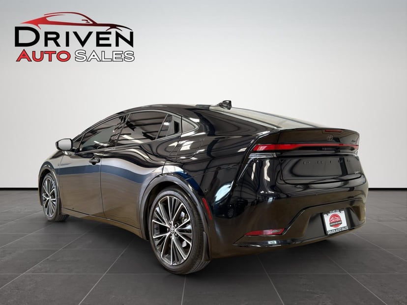2024 Toyota Prius - Image 2
