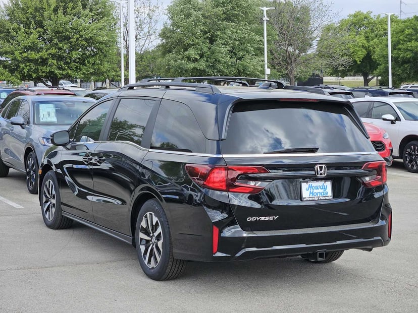2026 Honda Odyssey - Image 2